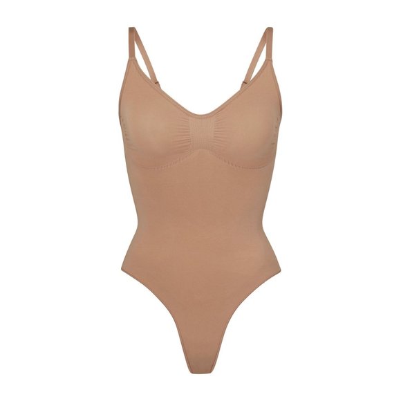 CT271 SKIMS SEAMLESS SCULPT LOW BACK THONG BODYSUIT SIENNA L/XL - Picture 1 of 3